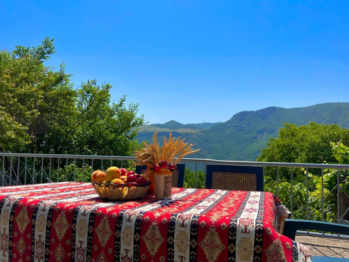 Igor Bed And Breakfast Halidzor Exterior photo